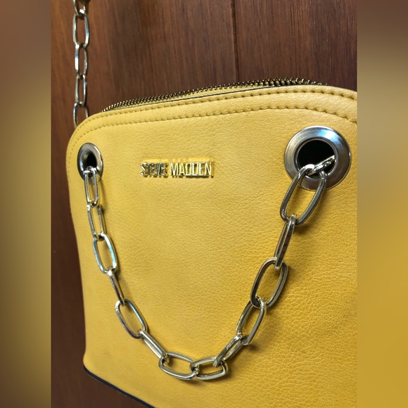 Steven Madden Crossbody Bag - Picture 2 of 6
